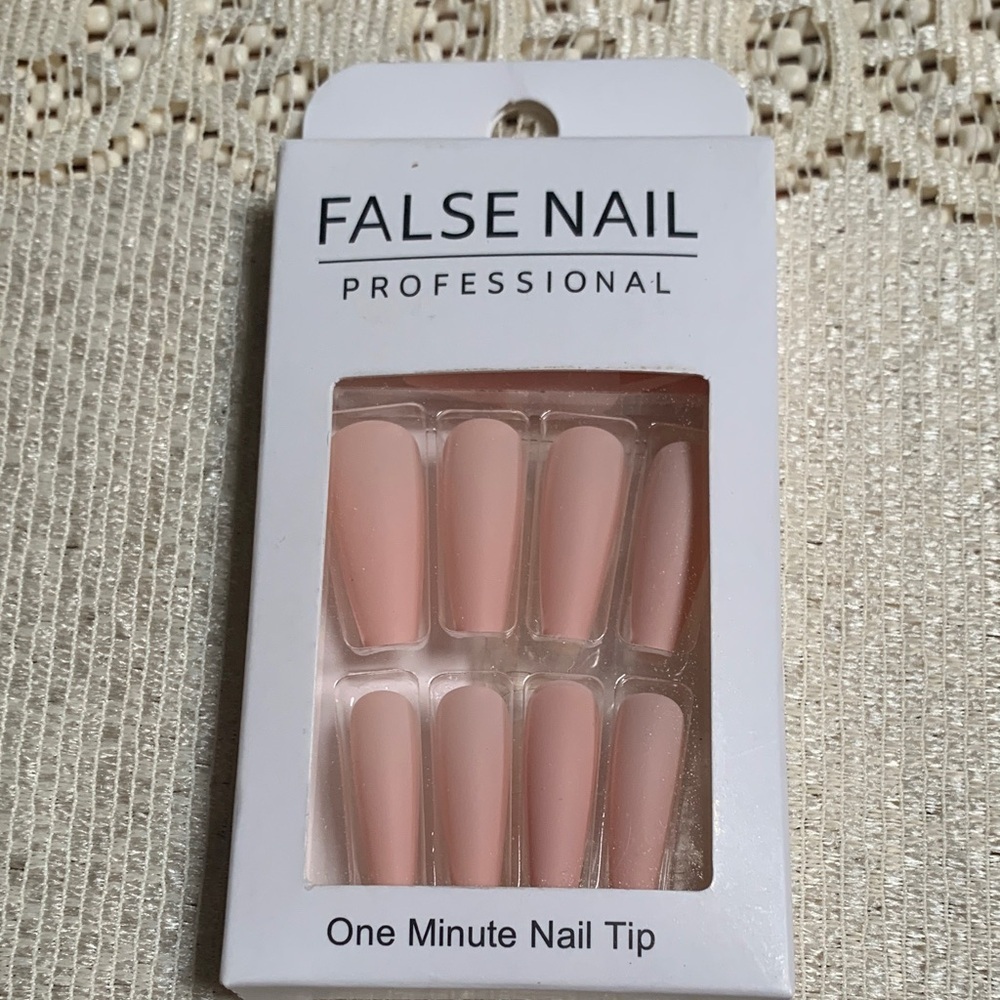 False nails